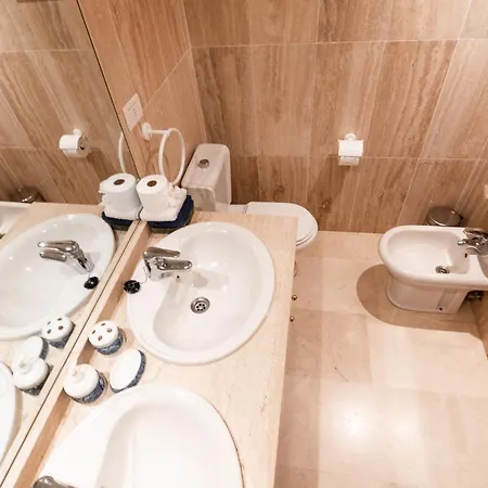 Penthouse En La Playa Del Duque Appartamento