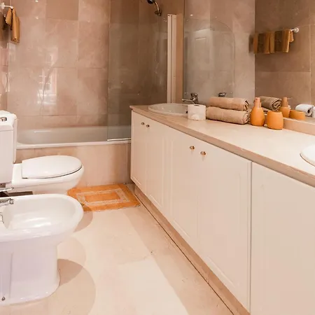 Penthouse En La Playa Del Duque * 아데제